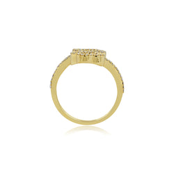 Daisy Dreams: 14K Gold Floral Delight Ring