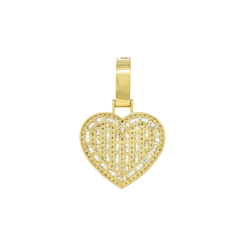 Heavenly Sparkle: 14K Gold Star Pendant