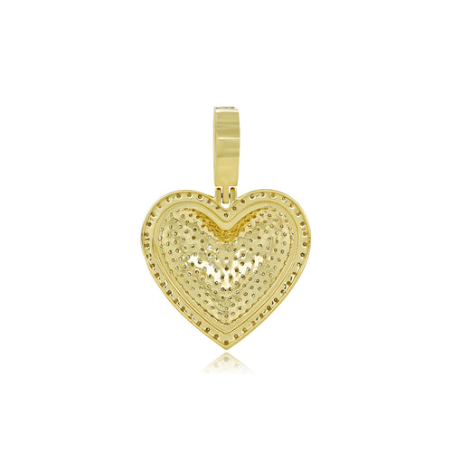 Golden Embrace: 14K Gold Heart-Shaped Pendant