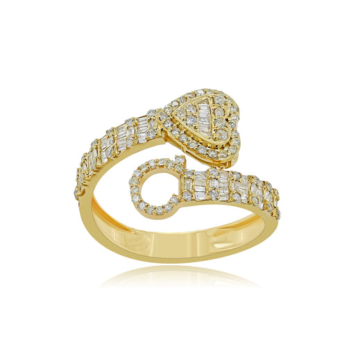 Classic Charm: 14K Gold Initial C Ring