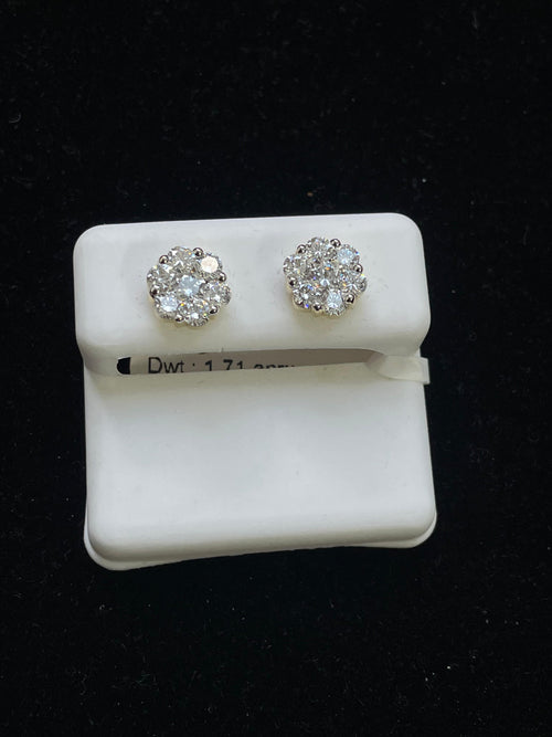 Radiant Elegance  14K Gold Round Stud Earrings with Natural Diamonds