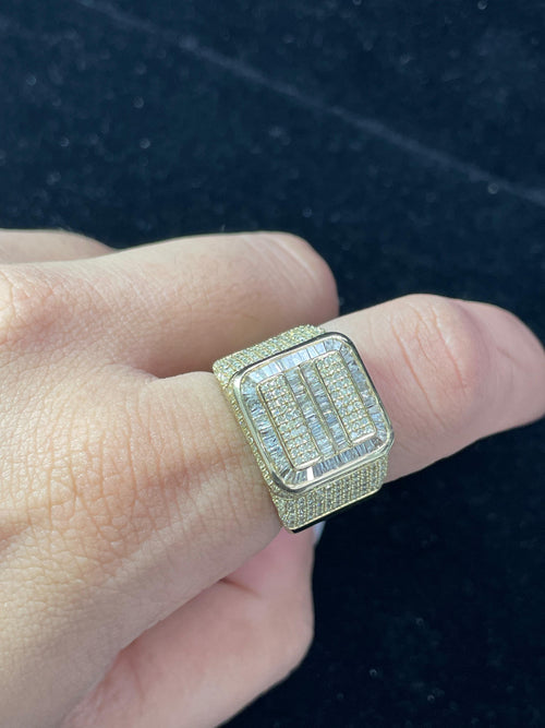 Bold Geometry: Unveiling Our 14K Gold Square Men's Ring