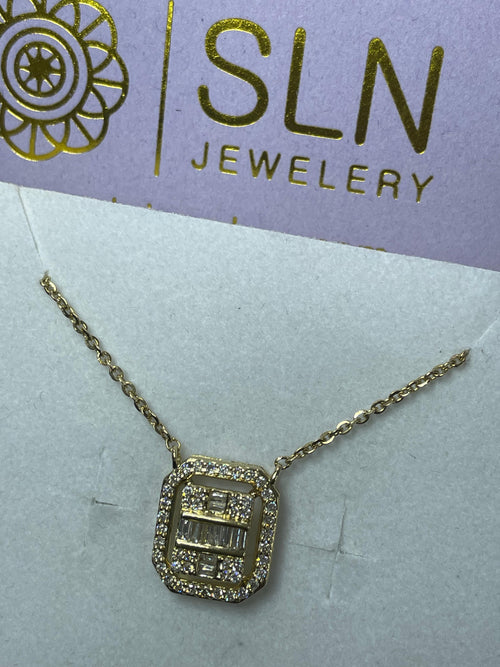 Golden Symmetry:Stylish Rectangle Pendant & Chain in 14K Gold