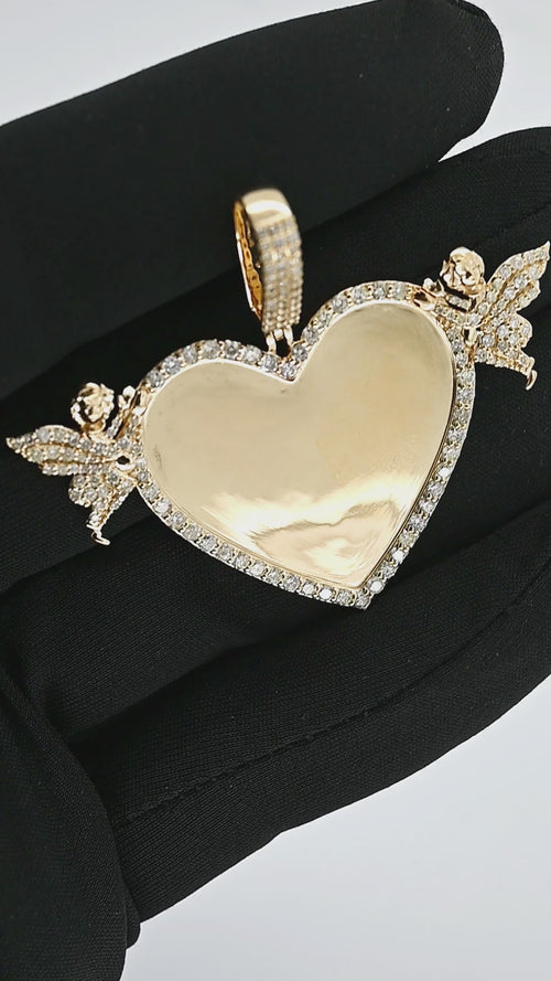 Precious Memories: 10K Gold Heart-Shaped Photo Pendant