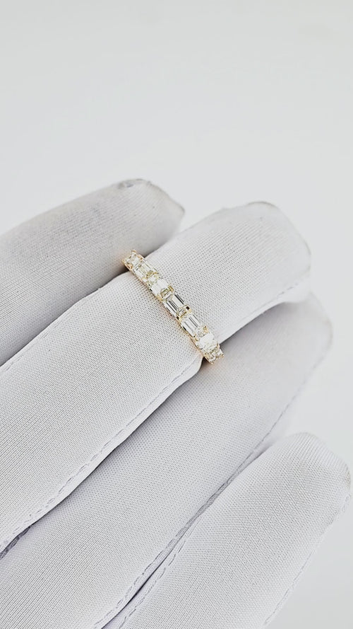 Dazzling Embrace: 14K Eternal Allure Band