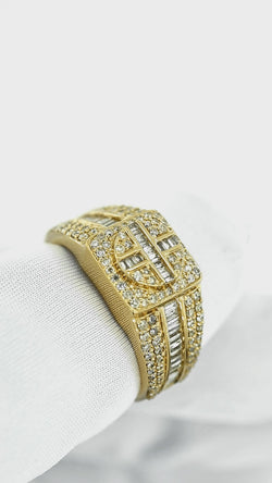 Celestial Shine: 10K Solid Gold & Diamond Men's Ring