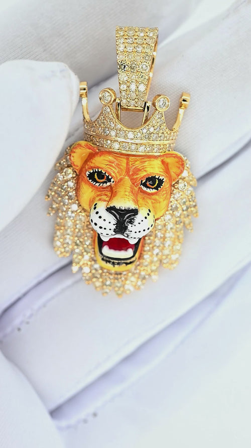 Radiant Beast: 14K Gold Lion King Pendant